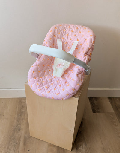 Capsule for baby doll - Pink ducky - Tiny Harlow