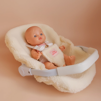 Doll Capsule - Strawberry picnic - Tiny Harlow