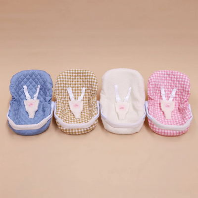 Doll Capsule - Strawberry picnic - Tiny Harlow